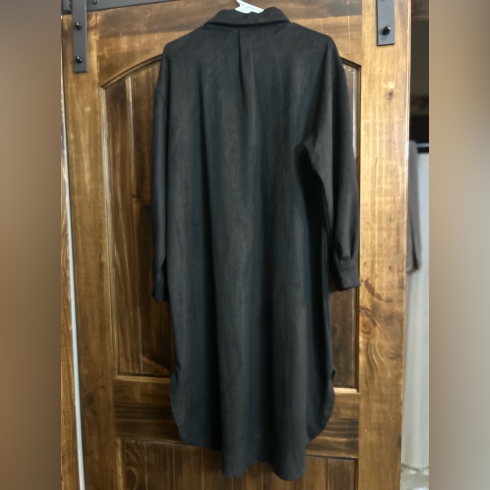Easel of Los Angeles Black Collared Shirt Dress - Suede-like fabric - Picture 5 of 8